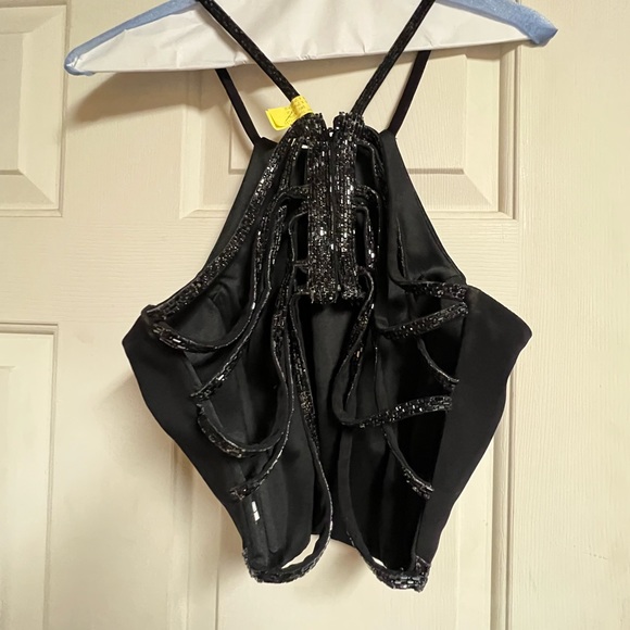 Black two-piece prom dress. Only worn once. No flaws, Dry Cleaned, Size 10 - Picture 7 of 14